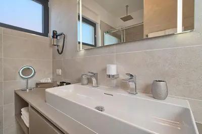 Kupaonica u objektu Villa Larissa