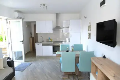 Kuhinja ili čajna kuhinja u objektu Apartman Murter 2+1