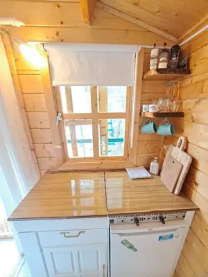 Kuhinja ili čajna kuhinja u objektu Paradise kosirina
