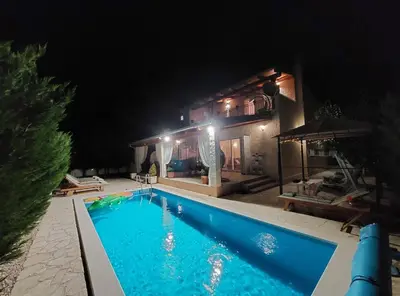 Bazen u objektu Villa Susann ili u blizini