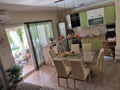 Kuhinja ili čajna kuhinja u objektu Villa Susann