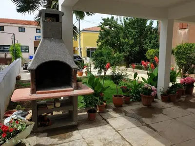 Vrt u objektu APARTMAN MURTER CENTAR