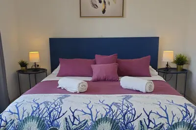 Krevet ili kreveti u jedinici u objektu WhiteHouse Brodarica FAMILY Apartment - close to Beach with Restaurant