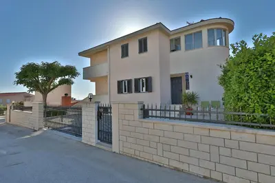 Zgrada u kojoj se nalazi apartman