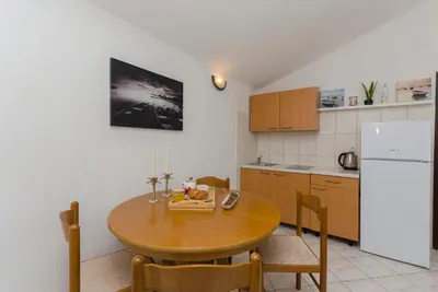 Kuhinja ili čajna kuhinja u objektu Apartments Anton