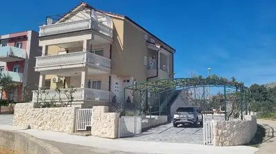 Zgrada u kojoj se nalazi apartman