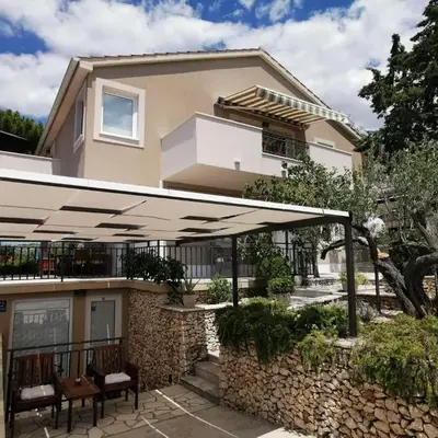 Apartments Maslina