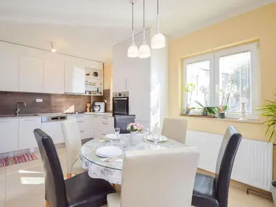 Kuhinja ili čajna kuhinja u objektu Apartment Sunce by Interhome