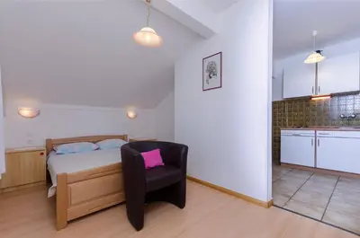 Kuhinja ili čajna kuhinja u objektu Apartments Mirjana Blue Beach
