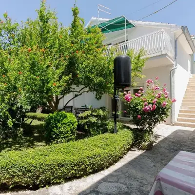 Apartments Mirjana Blue Beach