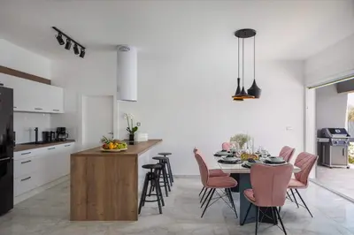 Kuhinja ili čajna kuhinja u objektu Villa Millennium
