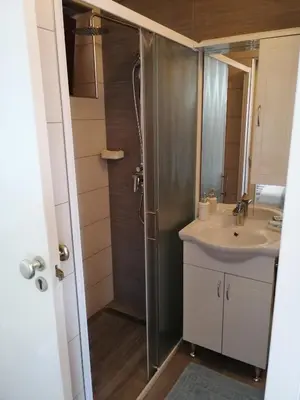 Kupaonica u objektu Apartmani Nevena