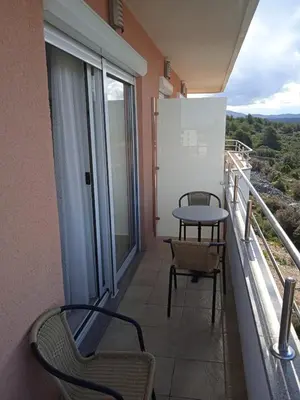 Balkon ili terasa u objektu Apartment Luka with Balcony, sea view and FREE parking