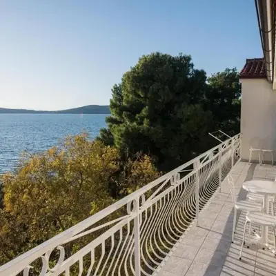 Apartments Gaj Brodarica