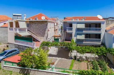 Bazen u objektu Apartments Konta City center ili u blizini