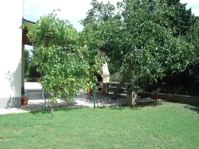 Vrt u objektu Apartments Antonella