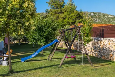 Dječje igralište u objektu VILLA SUNRISE