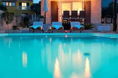Bazen u objektu Sun Spalato Villa Cikas ili u blizini