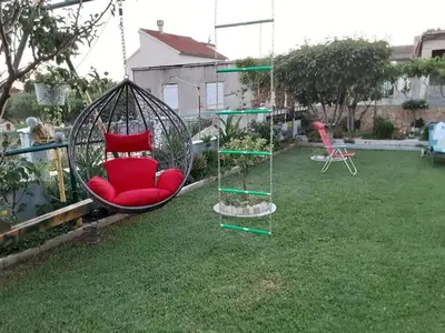 Vrt u objektu Apartman Grlić Obiteljski odmor