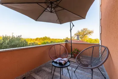 Balkon ili terasa u objektu Villa Spark with heated pool in Rogoznica Zecevo