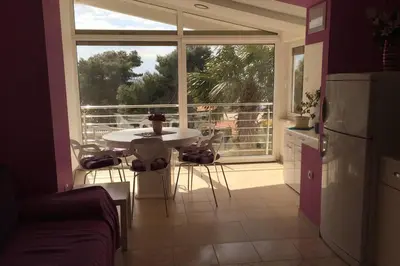 Balkon ili terasa u objektu just on the beach 'Zamalin'