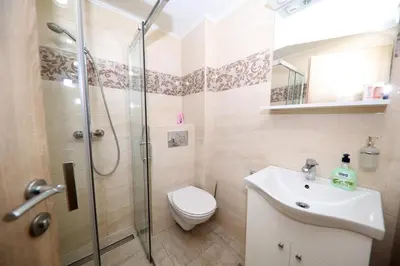 Kupaonica u objektu Apartmani Dvor Betina