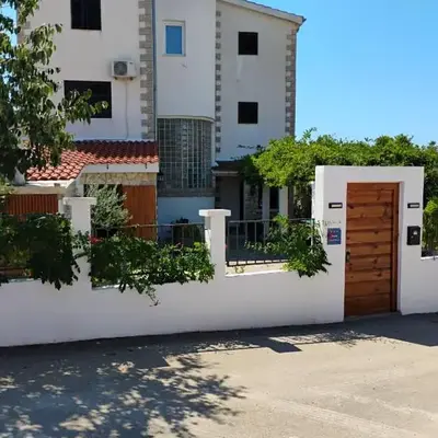 Apartmani Mirjana