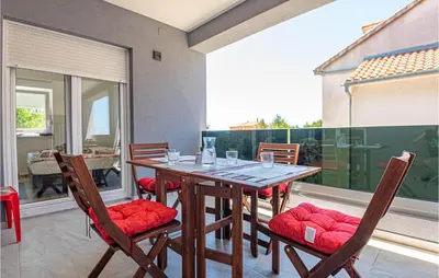 Balkon ili terasa u objektu Cozy Apartment In Brodarica With Wifi