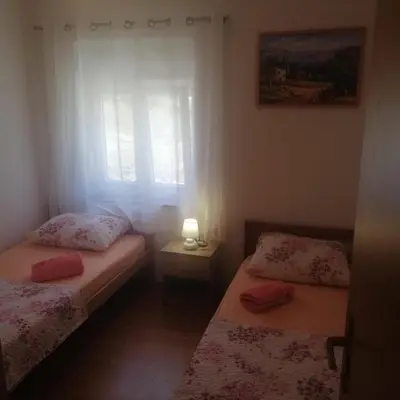 Krevet ili kreveti u jedinici u objektu Holiday Home VINKO in rural area of Pirovac for 5 persons