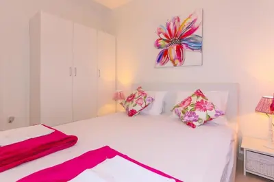 Krevet ili kreveti u jedinici u objektu Apartment in Tribunj with sea view, balcony, air conditioning, WiFi 4953-3