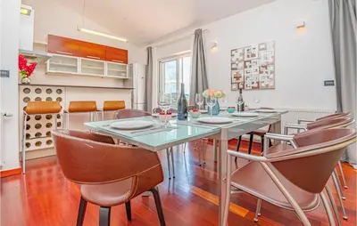 Tlocrt objekta 4 Bedroom Stunning Home In Brodarica