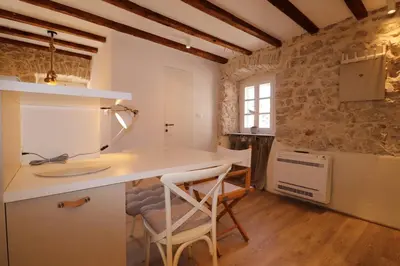 Kuhinja ili čajna kuhinja u objektu Old Šibenik Cozy Design Apartment