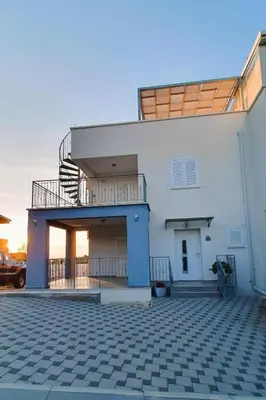 Zgrada u kojoj se nalazi apartman