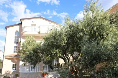 Vrt u objektu Apartmani Delač