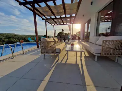Bazen u objektu Villa LucaToni - heated pool ili u blizini
