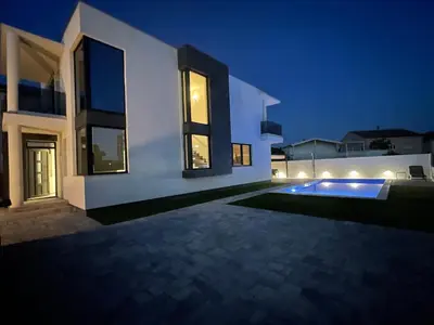 Bazen u objektu Villa Eureka ili u blizini