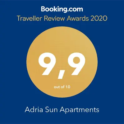 Certifikat, nagrada, logo ili neki drugi dokument izložen u objektu Adria Sun Apartments