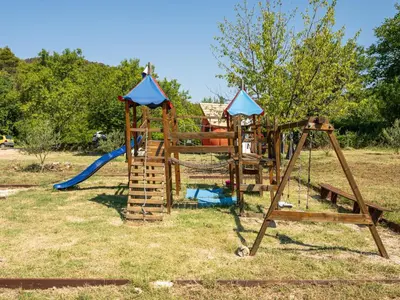 Dječje igralište u objektu Holiday Home Little Castle by Interhome