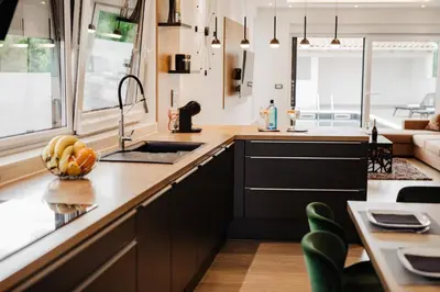 Kuhinja ili čajna kuhinja u objektu Villa Nola Luxury Vodice