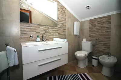 Kupaonica u objektu Kate's Home Tisno