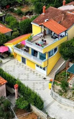 Zgrada u kojoj se nalazi apartman