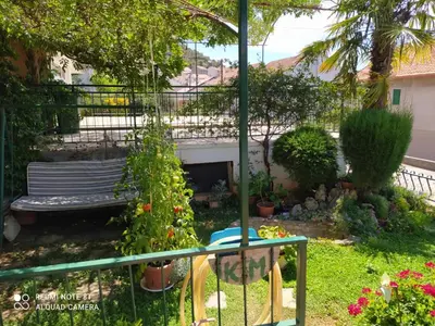 Vrt u objektu STUDIO APARTMAN KATARINA