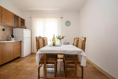 Kuhinja ili čajna kuhinja u objektu Spacious apartment w balcony big garden & grill