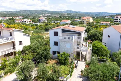 Pogled na planine ili pogled na planine iz apartmana