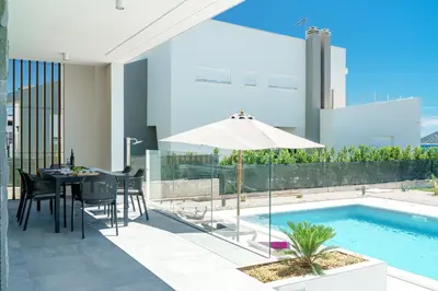 Bazen u objektu Villa Sea of Dreams ili u blizini