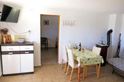 Kuhinja ili čajna kuhinja u objektu House Robinson house