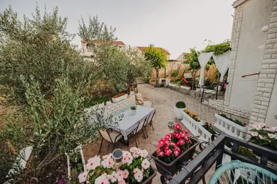 Vrt u objektu Studio apartmant Tonka