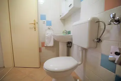 Kupaonica u objektu Holiday house Ljubica Tisno
