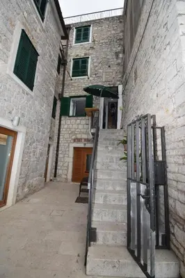 Zgrada u kojoj se nalazi apartman