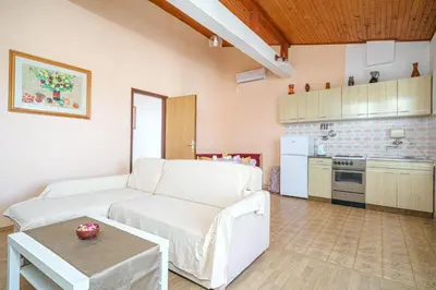 Kuhinja ili čajna kuhinja u objektu Apartments Ivka